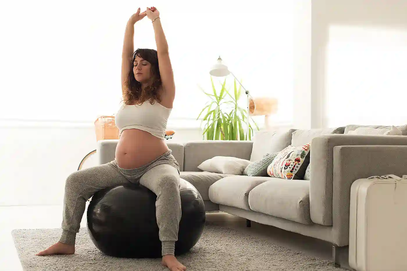 How to Support Your Core Safely During Pregnancy Swansea
